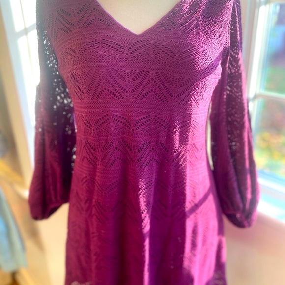 Magenta lace v neck dress 🩷 - Picture 3 of 14
